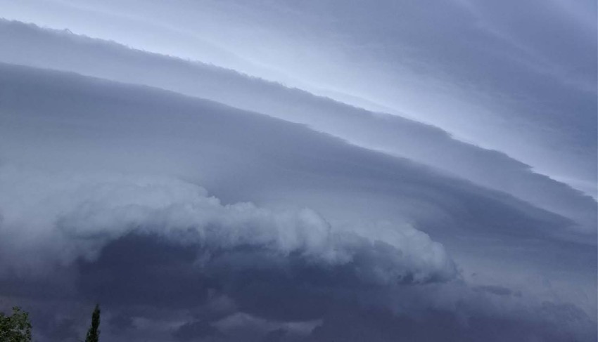 Sudarom toplog i hladnog fronta nastaju intenzivni procesi