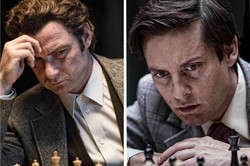 Tobey Maguire i Liev Schreiber po mistrzowsku grają w szachy