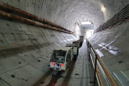 Wyspiarka wydrążyła pierwsze 100 m tunelu w Świnoujściu [ZOBACZ]