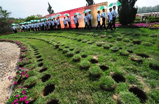 CHINA - ECO - BURIALS - CREMATION