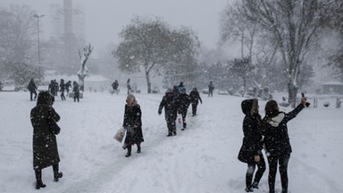 Śnieżyce w Stambule, Turkish Airlines odwołały ponad 300 lotów