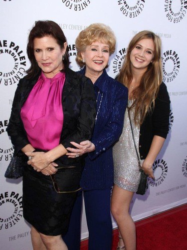 Billie Lourd z mamą Carrie Fisher i słynną babcią Debbie Reynolds