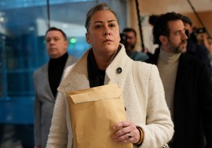 Karolin Darijan, ćerka Žizel Peliko