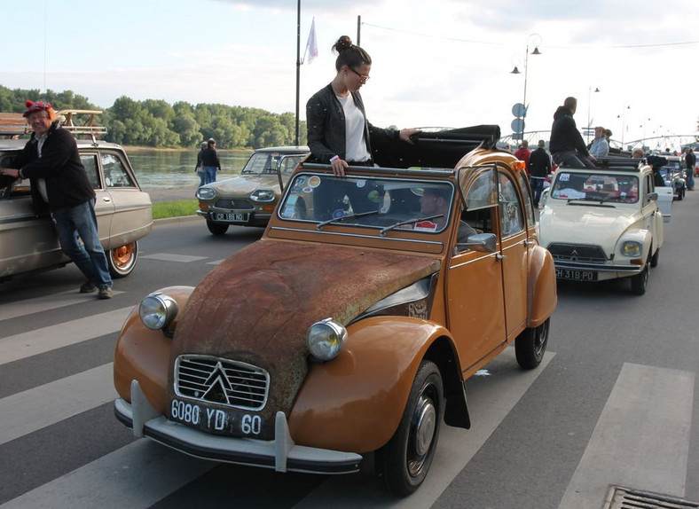 21. Światowy Zlot Miłośników Citroëna 2CV Toruń 2015