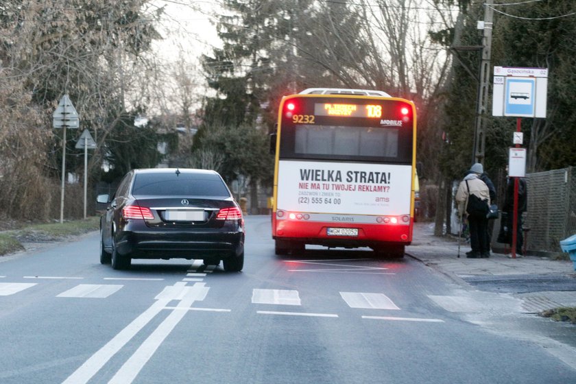 Mąż minister ma mercedesa za 415 złotych