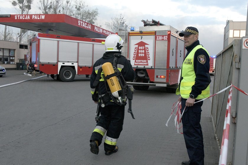 Pożar ogromnej hali magazynowej we Wrocławiu