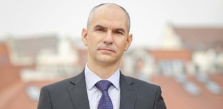 Radosław Kuczyński: Prażanin i akrobata w Europejskim Funduszu Leasingowym