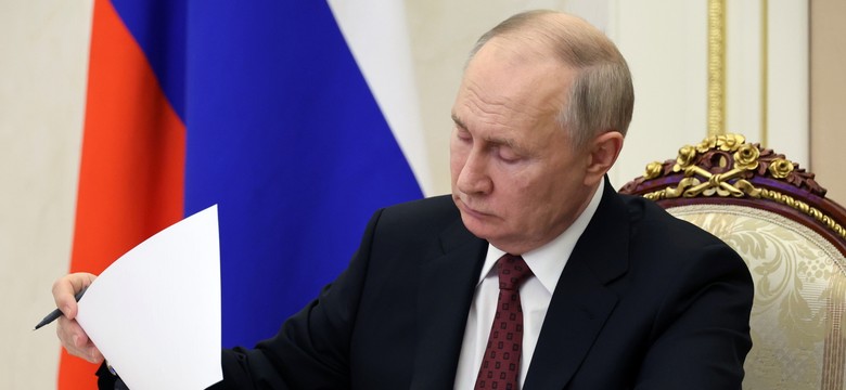 Putin zasypany wiadomościami o "straszliwym błędzie" na bezpośrednią linię