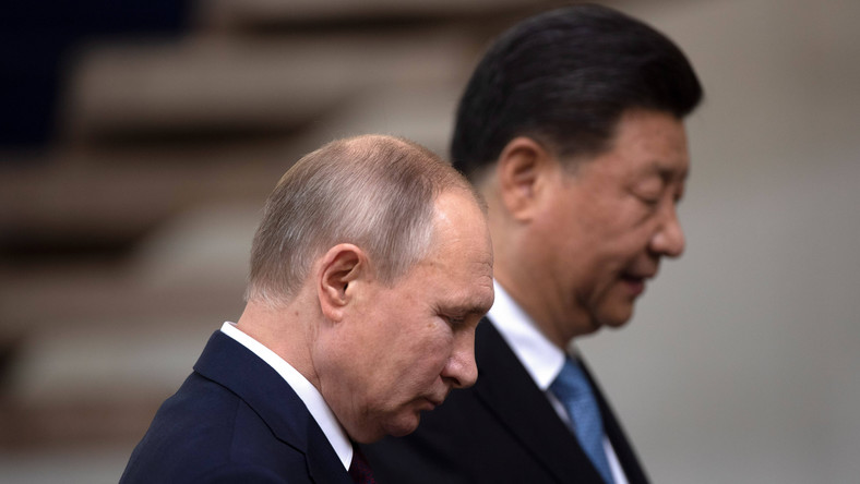 Chiny i Rosja chcą wzmocnić współpracę. Sprzeciw wobec "międzynarodowych sił"