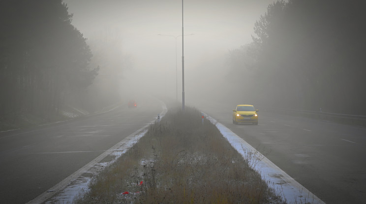 Hétfőn rossz látási viszonyokra számíthatnak az autósok / Fotó: Northfoto