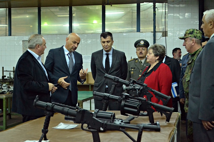 Anđelka Atanasković preuzela je fabriku u situaciji kada je firma isplaćivala radnicima jedva 20 odsto plate, a danas "prva petoletka namenska" ima 630 radnika sa prosečnom platom od 47.000 dinara