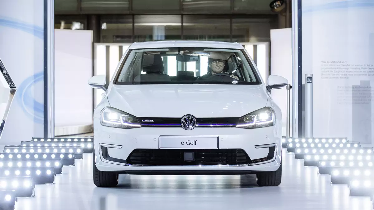 Volkswagen e-Golf ze Szklanej Manufaktury w Dreźnie