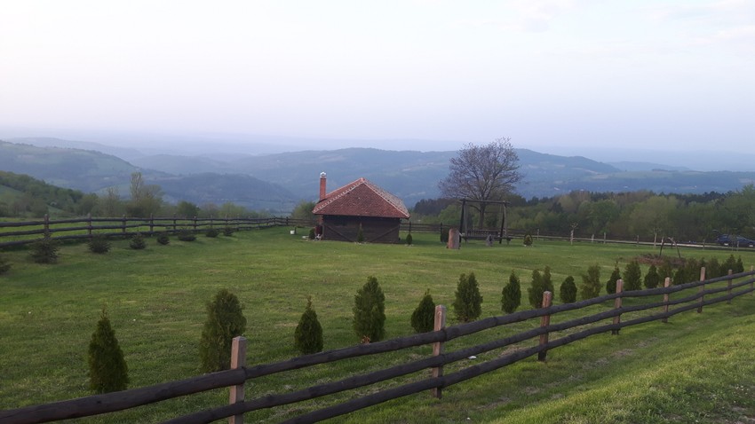 Običnim moblinim telefonom na Rajcu mogu da se snime prizori kao sa razglednica