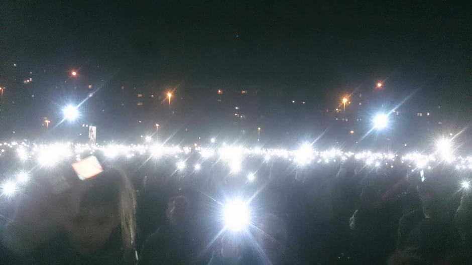 Litije u Podgorici i "venac od svetlosti"