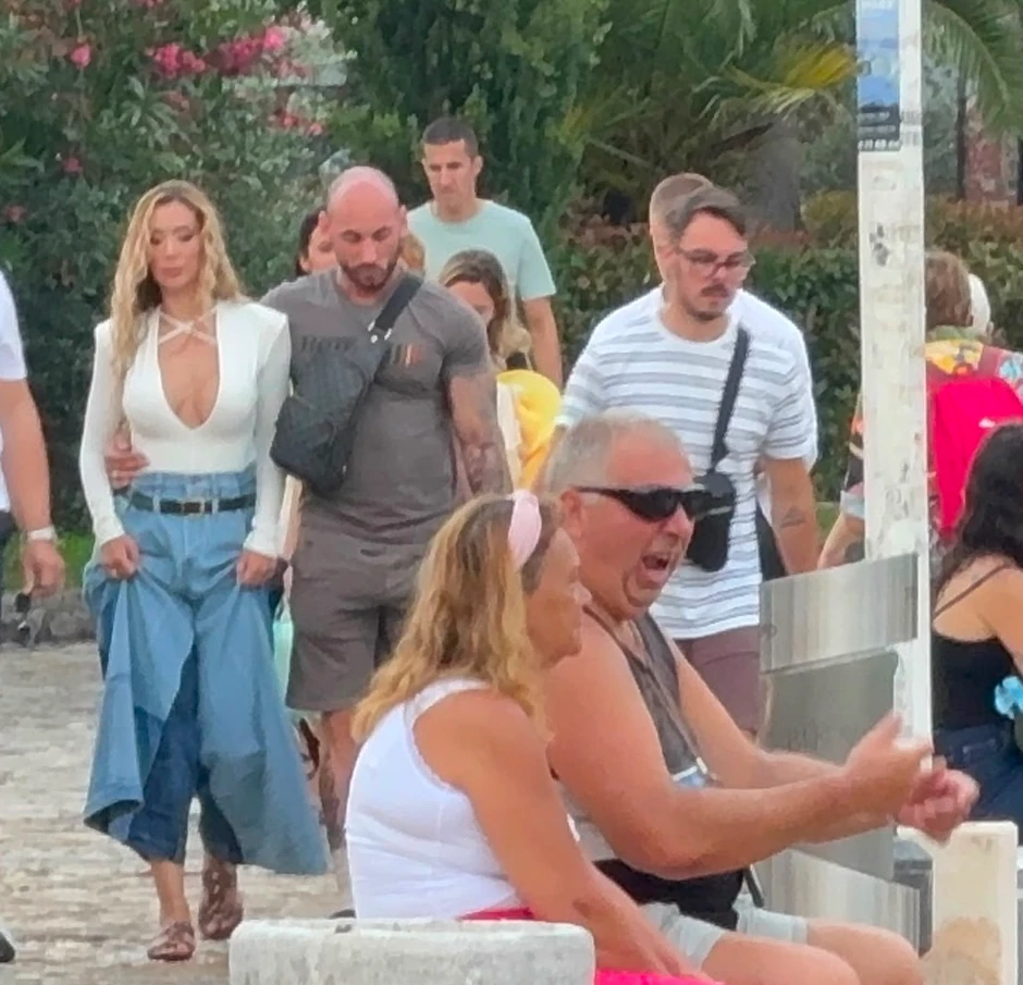 Tea Tairović i Ivan, paparaco