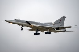 trzy rosyjskie bombowce tu-22m3 symulowały atak na polskę. do czego są zdolne?
