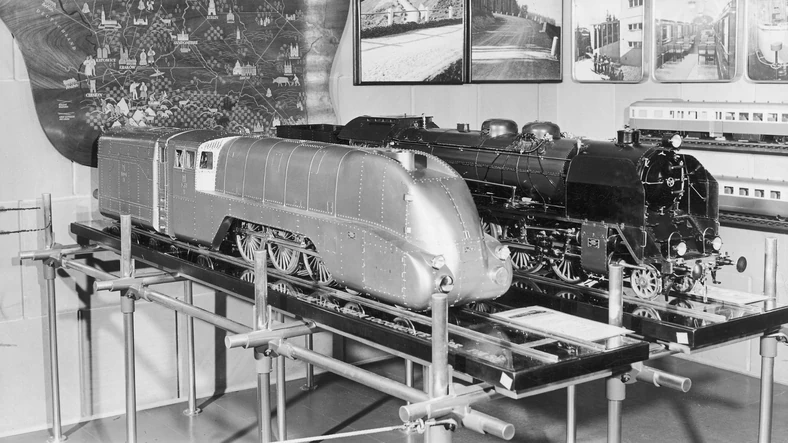 Modele obu polskich prototypów na wystawie w Nowym Jorku - 1936 r.