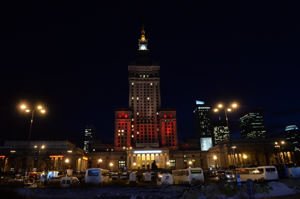 WARSZAWA PKIN ILUMINACJA ZAMACHY W BRUKSELI (iluminacja)