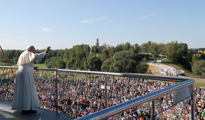 ŚDM 2016. Papież do wiernych: Módlcie się za mnie