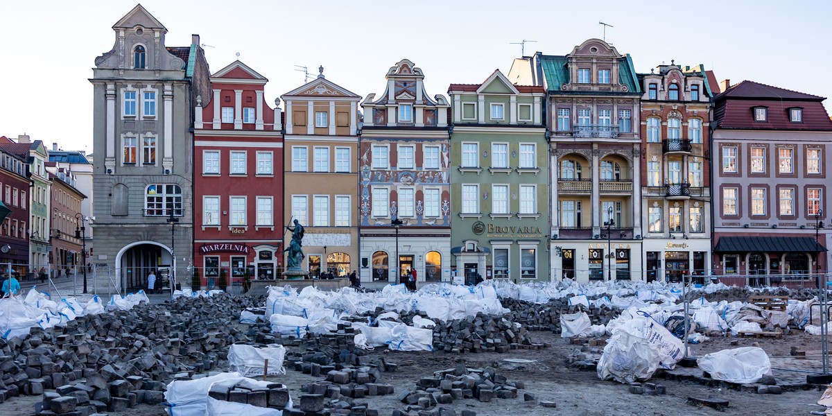 Remont płyty rynku to ogromny problem dla restauratorów.