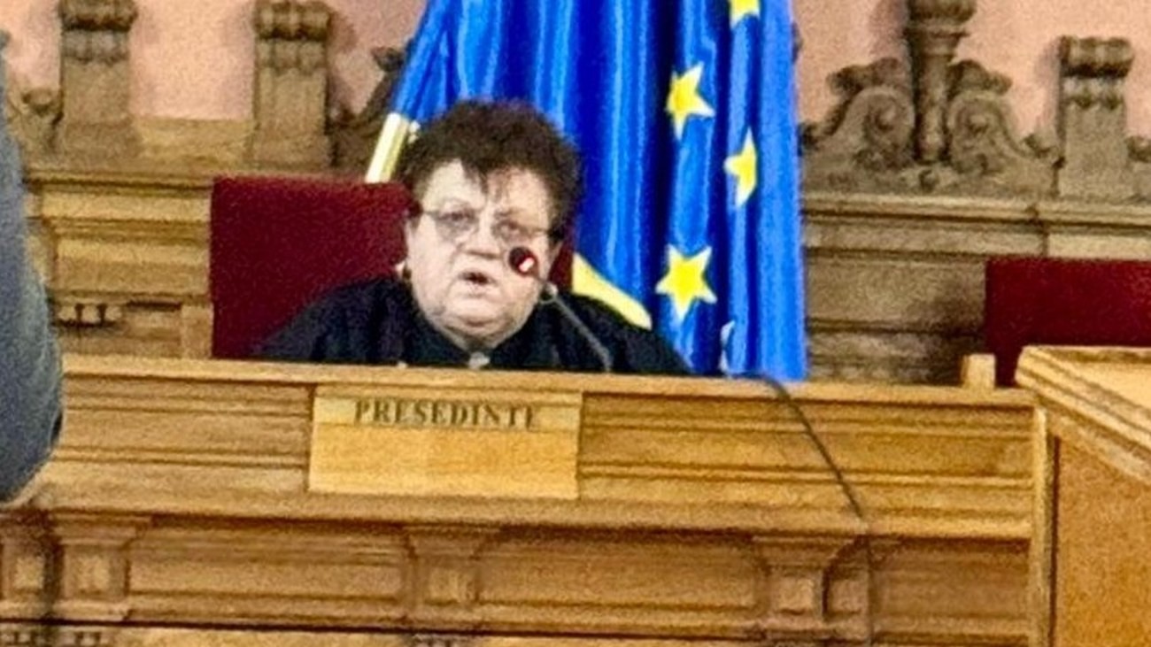 Judecătoarea care a suspendat 5 hotărâri ale Guvernului Bolojan va judeca cererea de anulare a decretului lui Siegfried Mureșan. Cine e Olimpiea Crețeanu