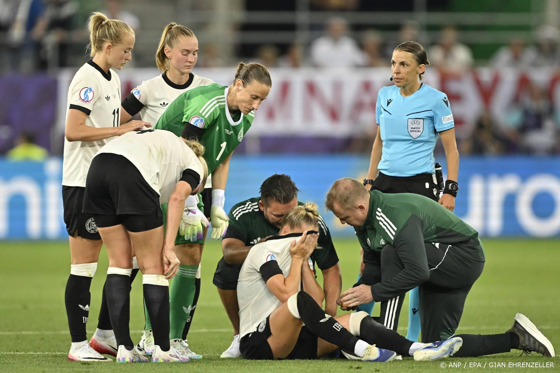 Giulia Gwinn mist rest EK door knieblessure