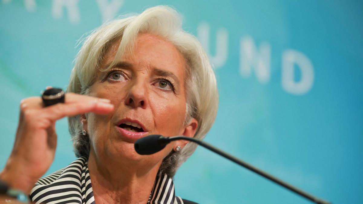 Światowa gospodarka uniknęła upadku, ale by zapobiec ponownemu pogorszeniu wciąż jest wiele do zrobienia, m.in. na polu zatrudnienia, a także ukończenie reform rynków finansowych - oceniła w czwartek szefowa Międzynarodowego Funduszu Walutowego Christine Lagarde.