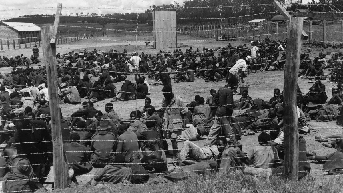 Brytyjski rząd wypłaci odszkodowania uczestnikom powstania Mau Mau w Kenii w latach 1952-1960. Londyn zgodził się na wypłatę pieniędzy obywatelom swojej byłej kolonii po 60 latach milczenia, gdy zaczęto ujawniać dokumenty dotyczące szokujących praktyk ówczesnych brytyjskich władz.