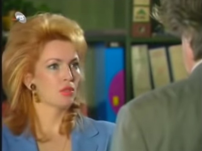 Gordana Bjelica u ulozi Bebe u seriji "Srećni ljudi"