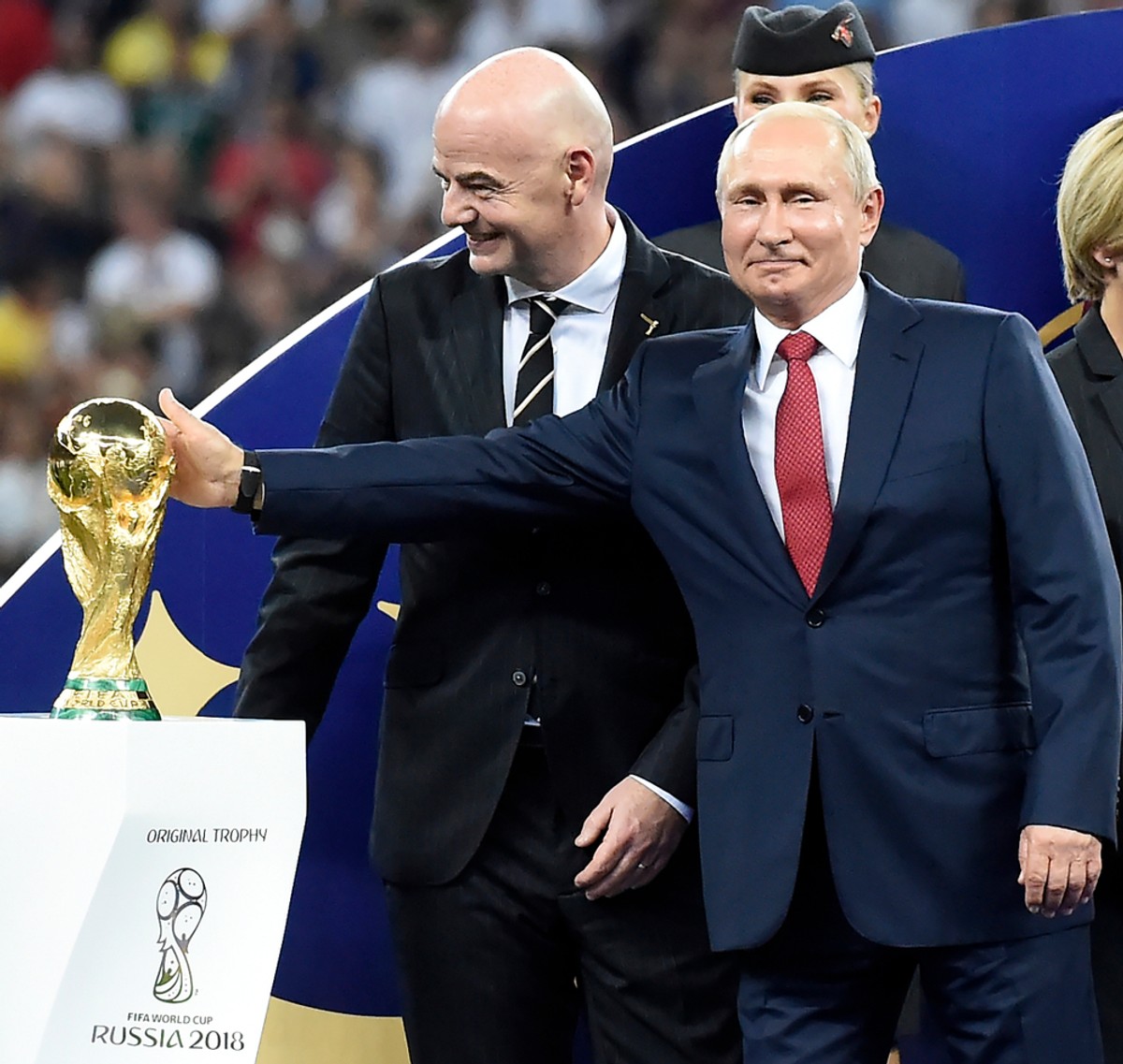 Prezes FIFA Gianni Infantino i Władimir Putin