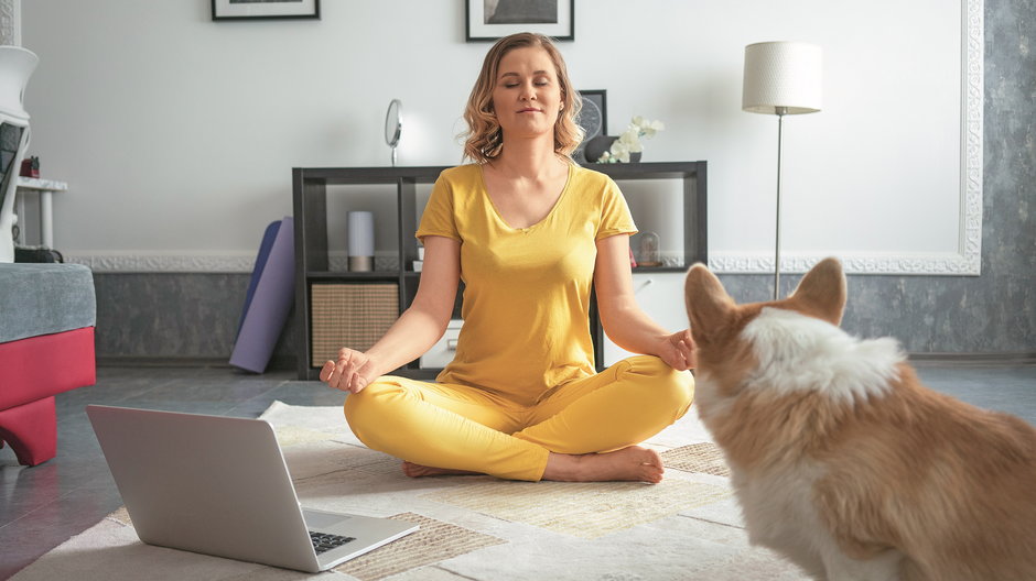 Elementem pracy zdalnej stają się aplikacje medytacyjne, takie jak Headspace, które pomagają w złapaniu równowagi.