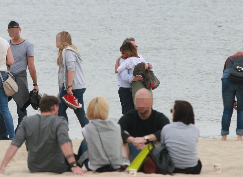 Edyta Górnika i Piotr Schramm na plaży