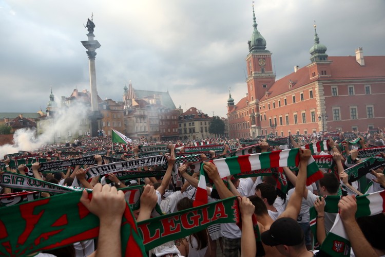 Tak się bawi stolica! Legia Warszawa świętuje mistrzowski tytuł