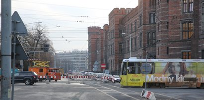 Kolejna prowizorka torów na Podwalu