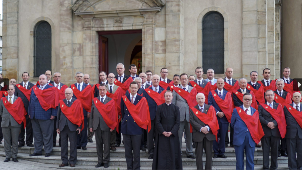 Zalozyciele Ordo Iuris Finansuja Milionami Konserwatywna Krucjate Na Swiecie Wiadomosci