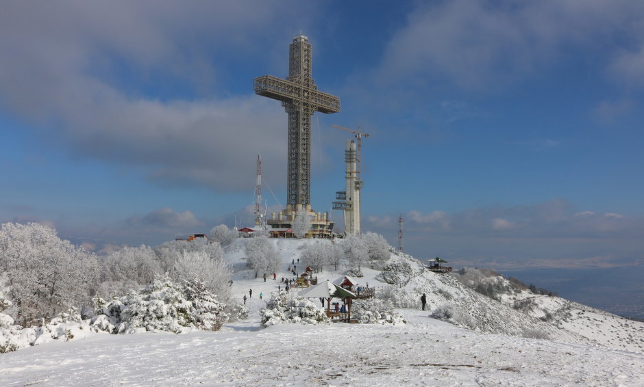 Krzyż Milenijny w Skopje usytuowany na szczycie góry Wodno