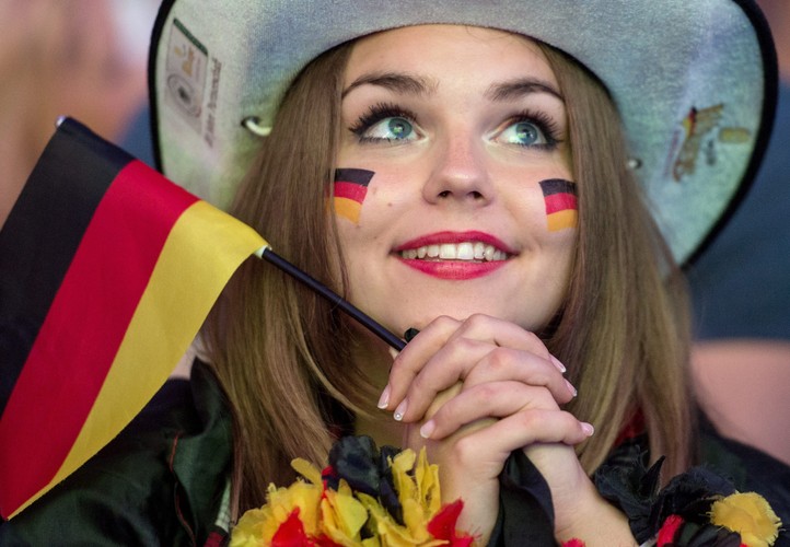 Futbolowa gorączka ogarnęła nie tylko mężczyzn. Zobacz fanki Euro 2016