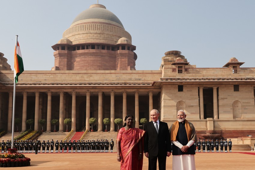 Vladimir Putin sa Narendrom Modijem u Indiji 5. decembra