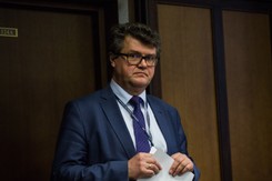 Wąsik: Płot potrzebny, bo codziennie do 250 osób próbuje przejść na stronę polską