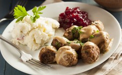 Nic się nie zmienia! Mięso i ziemniaki podstawą obiadu Polaka