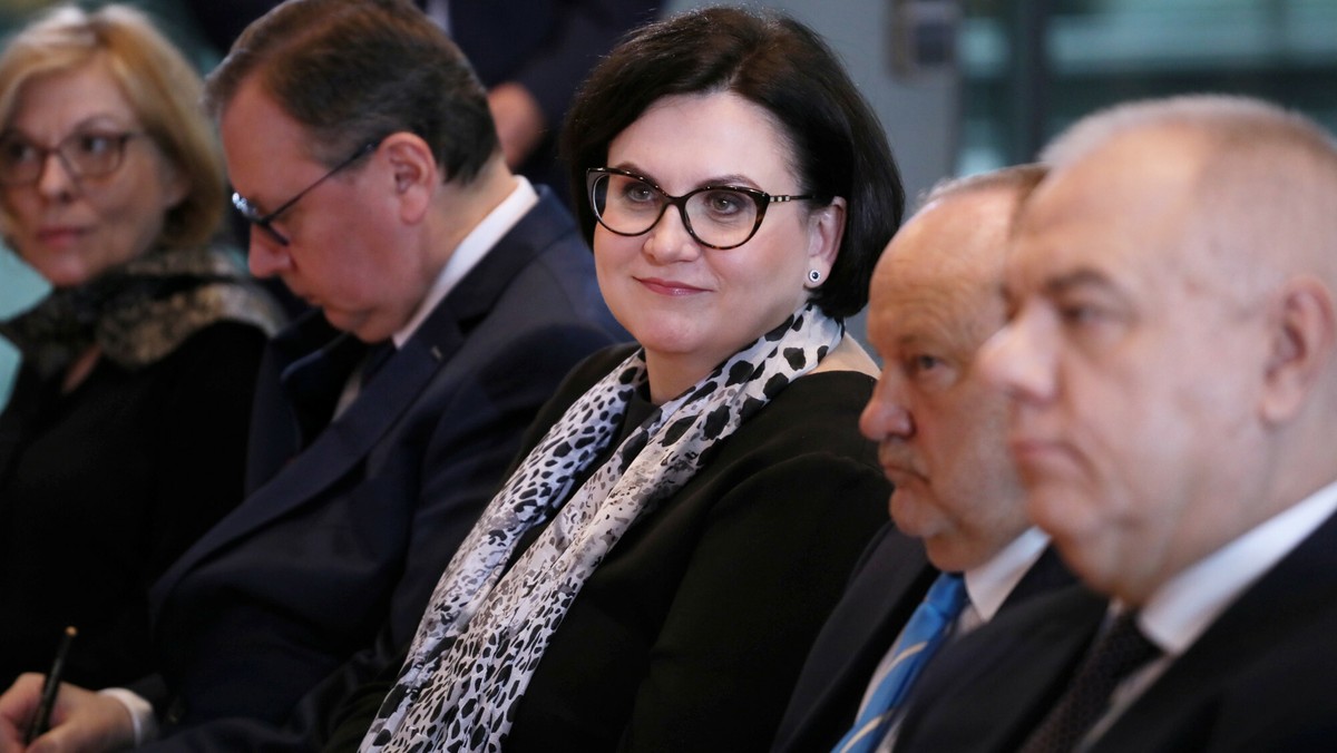 Małgorzata Sadurska zarobiła w PZU miliony. Firma opłaca jej mieszkanie