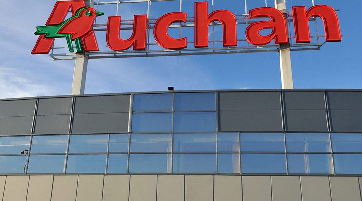 Visszaélnek az Auchan nevével / Fotó: MTI Fotó: Soós Lajos