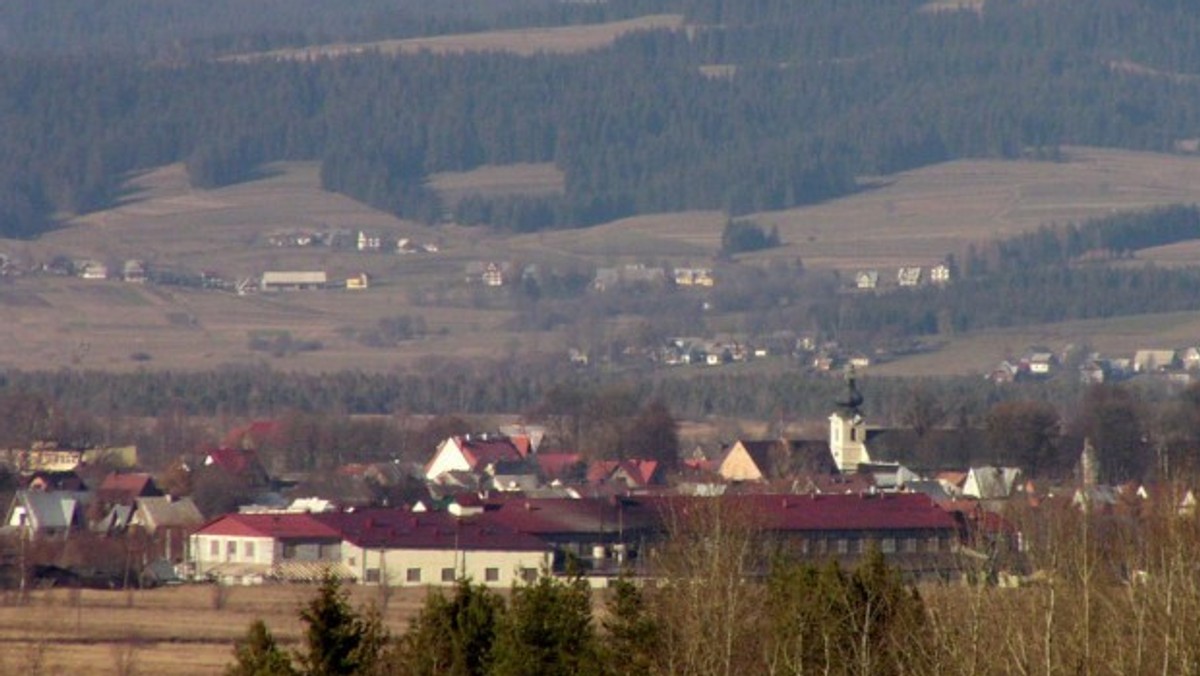 Być może w niedalekiej przyszłości na Podhalu pojawi się kolejna atrakcja. Gmina Czarny Dunajec chce wejść do grona polskich uzdrowisk. Ma ku temu niemałe możliwości – pokłady torfu zalegające na jej terenie pozwalają m.in. na utworzenie na jej terenie zdrowotnych kąpielisk.