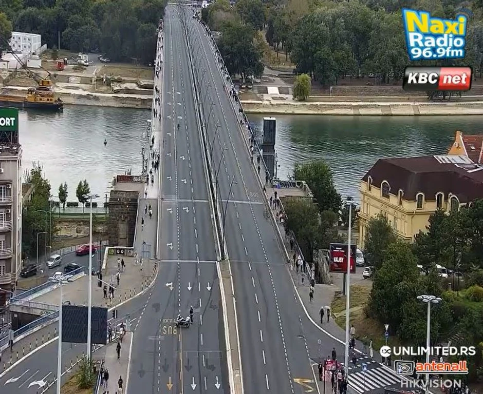 Obustavljen saobraćaj na Brankovom mostu