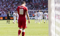 To jego pudło pogrążyło Szwajcarów. Granit Xhaka antybohaterem meczu [WIDEO]