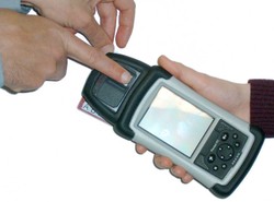 Przenośne skanery linii papilarnych