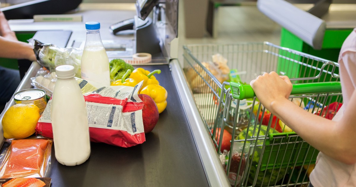 Czy sklepy są zamknięte 14 października? Rodzice mają wątpliwość, czy zrobią zakupy w Dzień Nauczyciela