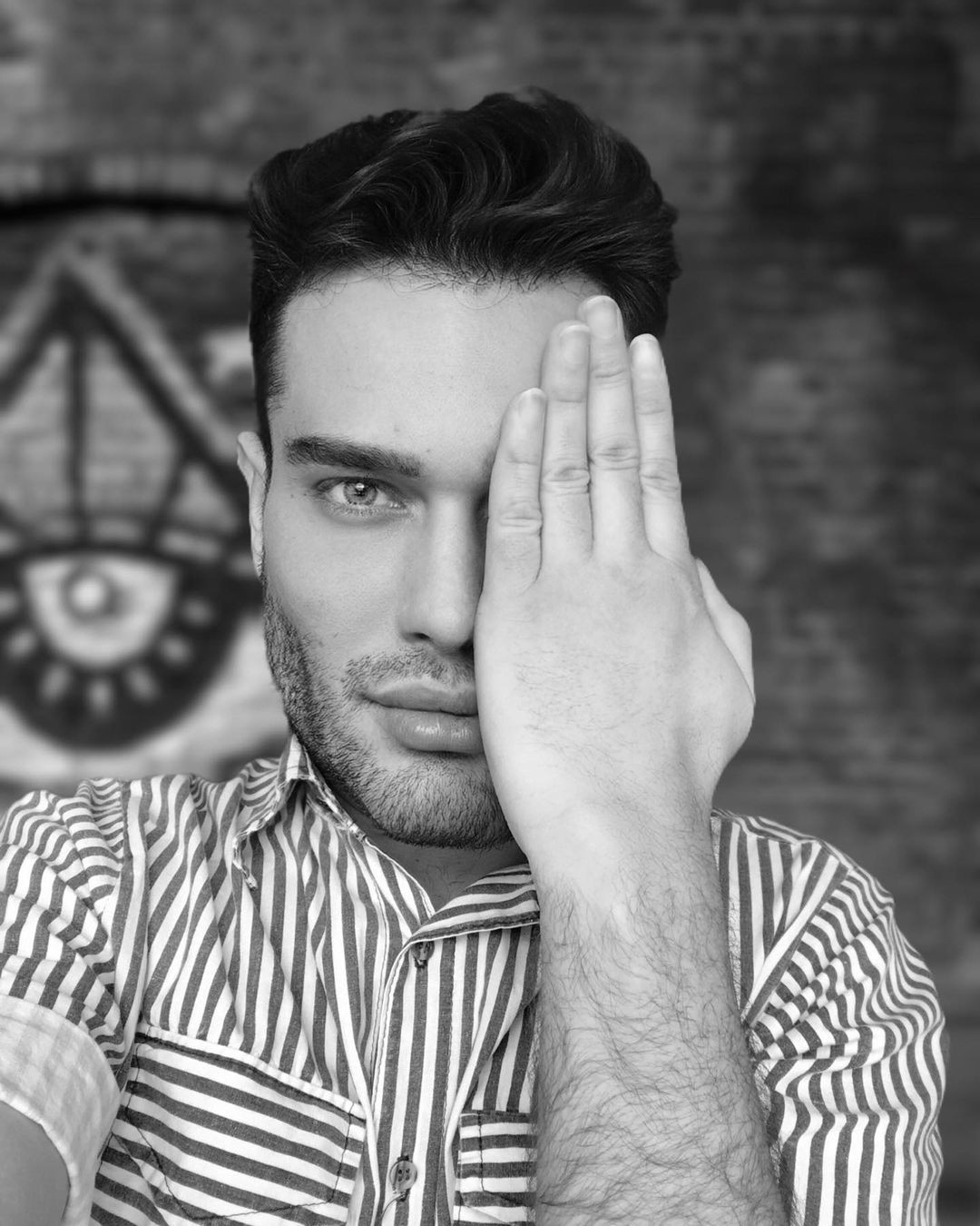 „Žijúci Nostradamus“ Athos Salomévaruje, že Antikrist sa vráti v roku 2023.