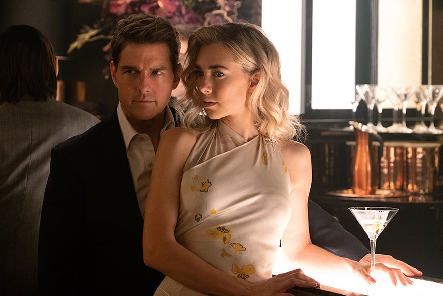 Tom Cruise jako Ethan Hunt i Vanessa Kirby jako Biała Wdowa w filmie "Mission: Impossible - Fallout" (2018)