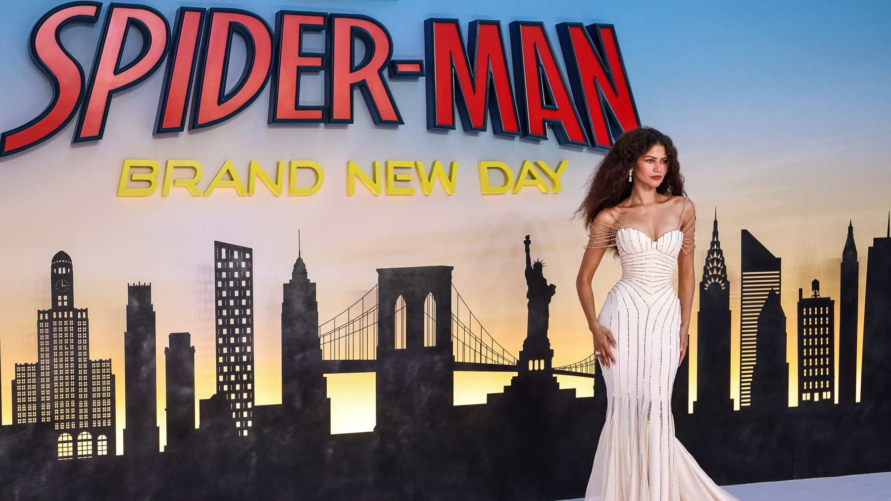 Zendaya na premiére filmu Spider-Man: Brand New Day v Londýne, kde predviedla jeden z najvýraznejších lookov svojej promo tour.